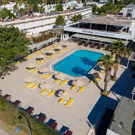 Petunya Beach Resort Ortakentyahşi Exterior foto