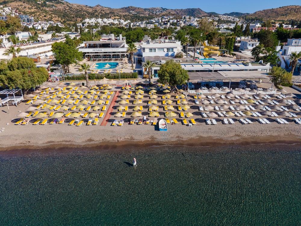 Petunya Beach Resort Ortakentyahşi Exterior foto