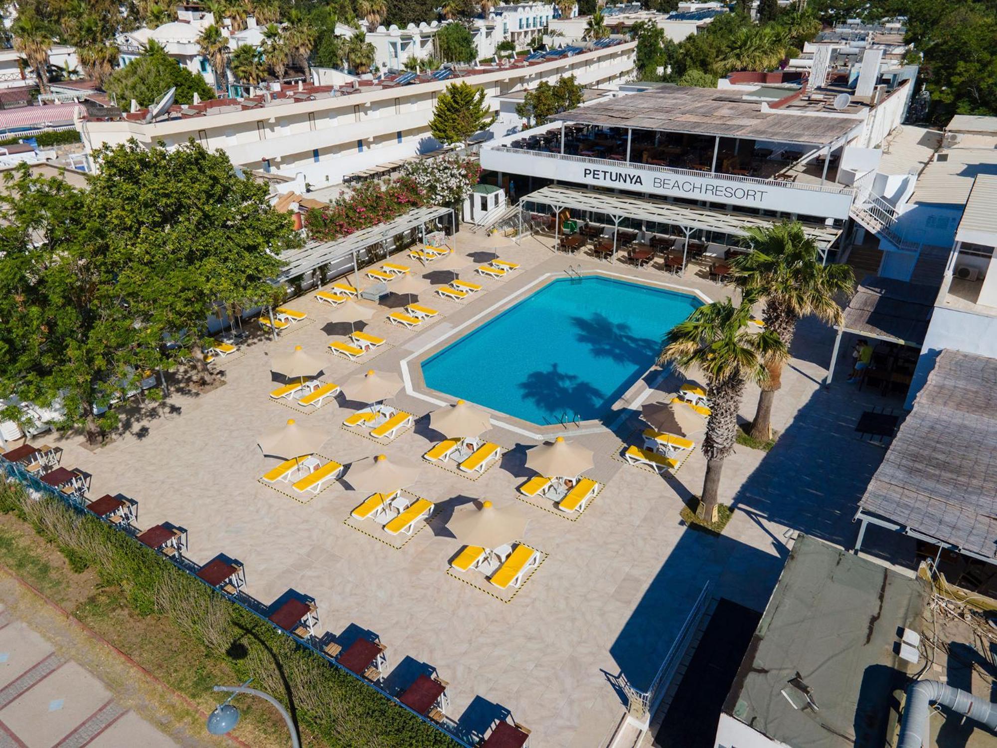 Petunya Beach Resort Ortakentyahşi Exterior foto